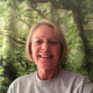 Meet your Posher, Debi